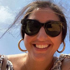 Meet your Posher, Roxana